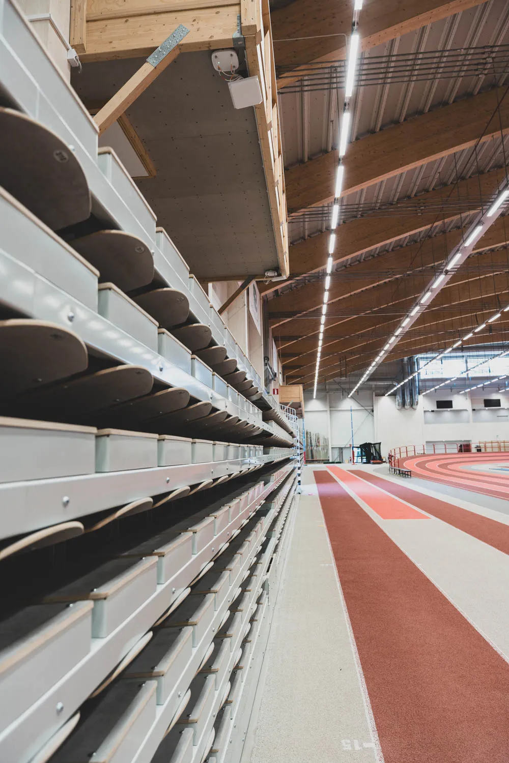 Eva-Lisa Holtz Arena i Karlstad – läktare och löparbanor
